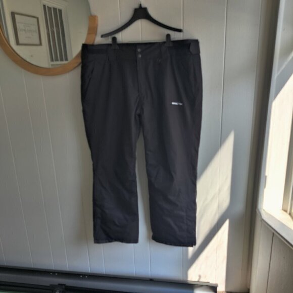 Arctix, Womens snow pant, inner lined, snaps for boot coverage, adjustable waist - Picture 2 of 7